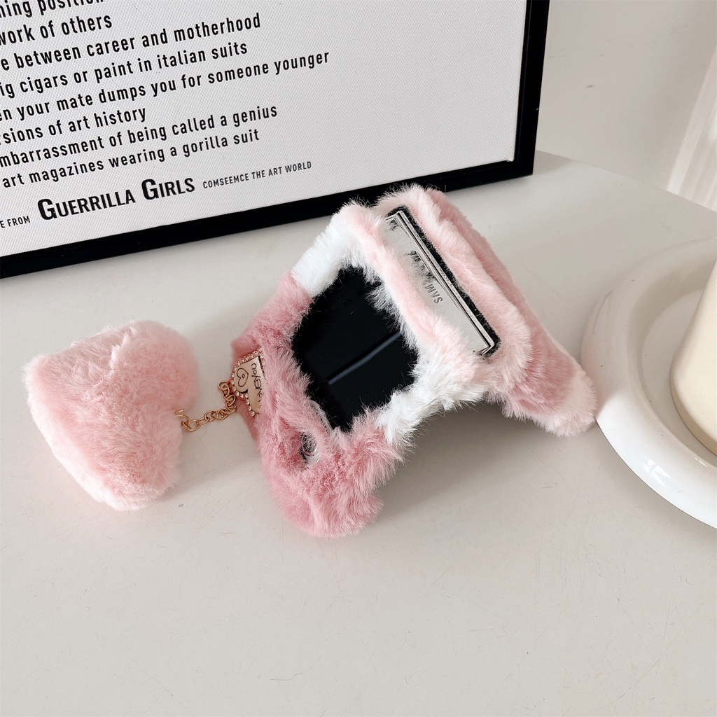 3D Dễ Thương Mặt Dây Chuyền Tình Yêu Sang Trọng Ốp Lưng Điện Thoại Samsung Z Flip 3 4 5 6 7 7FE Ấm Áp Mùa Đông Lông Tơ Cho Galaxy Z Flip6 Vỏ Điện Thoại Di Động Bảo Vệ