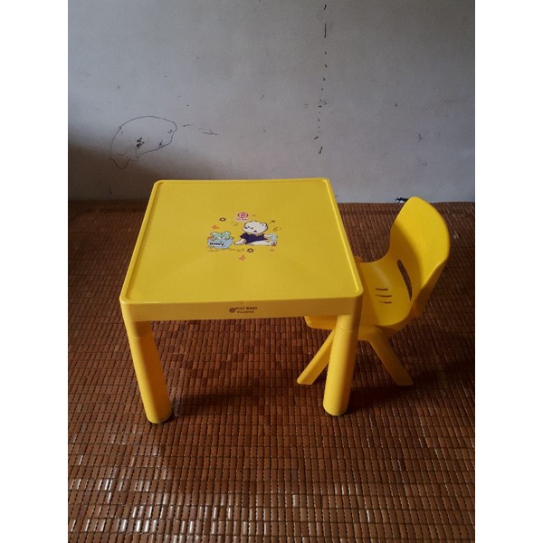 Bộ 1 Bàn 1 Ghế Cho Bé