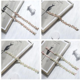 Dây đeo áo ngực hoa co giãn chống trơn trượt, làm từ polyester mềm, phù hợp cho tiệc cưới và sử dụng hàng ngày.