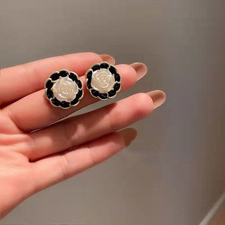 Bông Tai Hình Hoa Trà Phong Cách Retro Đơn Giản Độc Đáo