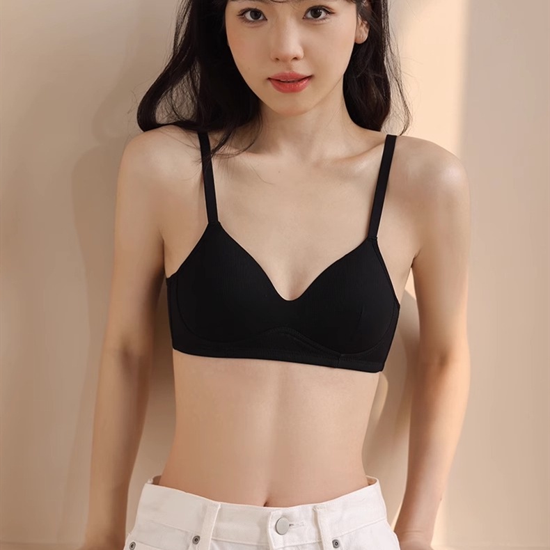 Áo Ngực 3 / 4 Cúp Nhỏ Không Gọng Mềm Mại Thân Thiện Với Da Không Đường May Cho Nữ