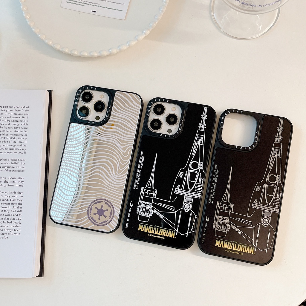 Gương Mandalorian Beskar Steel Star Wars Naboo N-1 Starfighter Space Ship Sci-Fi Joint Designed Sketch Case Case Case Case Case Tương thích cho iPhone 16 Pro Max Plus 15 / 14 / 13 / 12 / 11 / XR