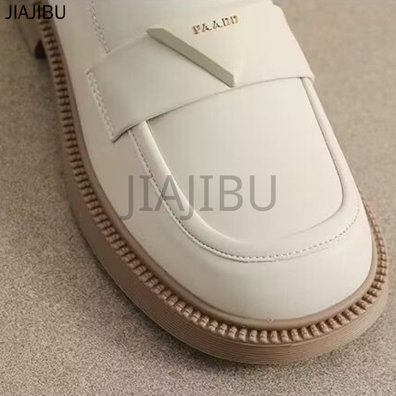 Size 35-43 Giày Cỡ Lớn Chất Lượng Cao Cho Nữ  Giày Đồng Phục JK Nhật Bản Giày Da Đế Mềm Giày Công Chúa Y2K Màu Trắng Giày Bệt Thời Trang Korean Fashion Platform Mary Jane Shoes Soft Bottom Doll Shoes Non-slip Round Toe Lolita Shoes Giày Cosplay Giày Múa