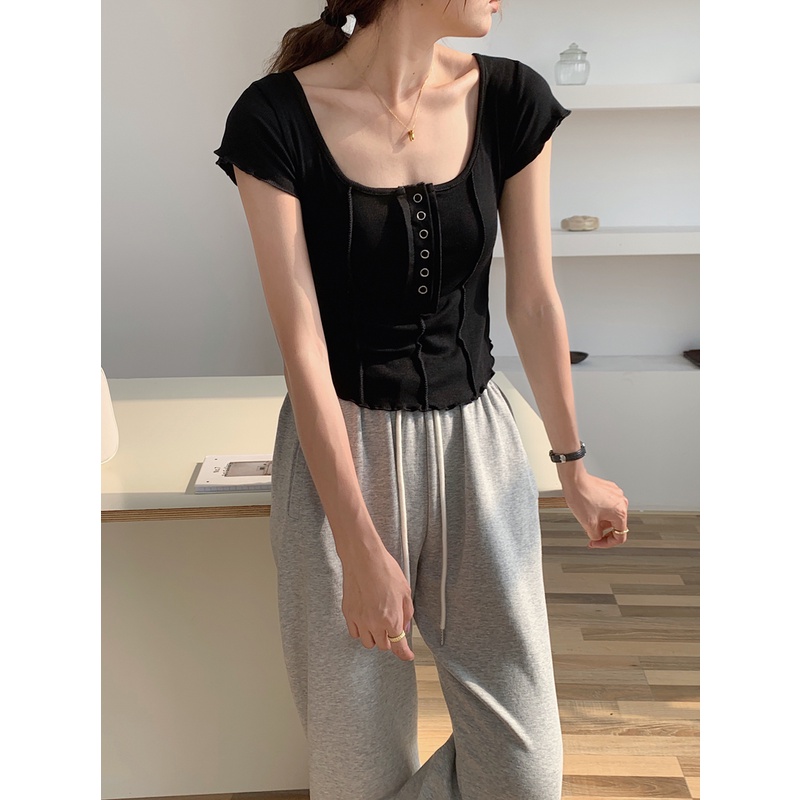 Áo Thun Nữ Ngắn Tay Cổ Vuông Thời Trang