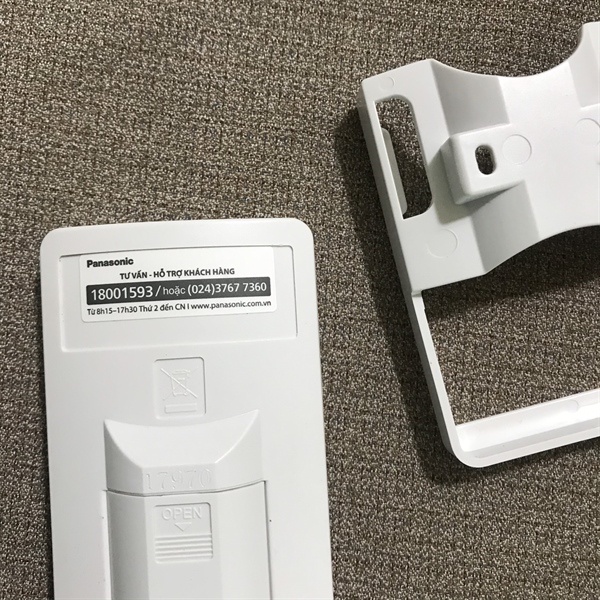 Điều khiển remote từ xa dùng cho điều hòa panasonic FAN SPEED quiet hình táo hàng chính hãng - tặng kèm pin