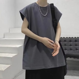 Áo tanktop không tay phù hợp cho nam mặc áo khoác ngoài phong cách