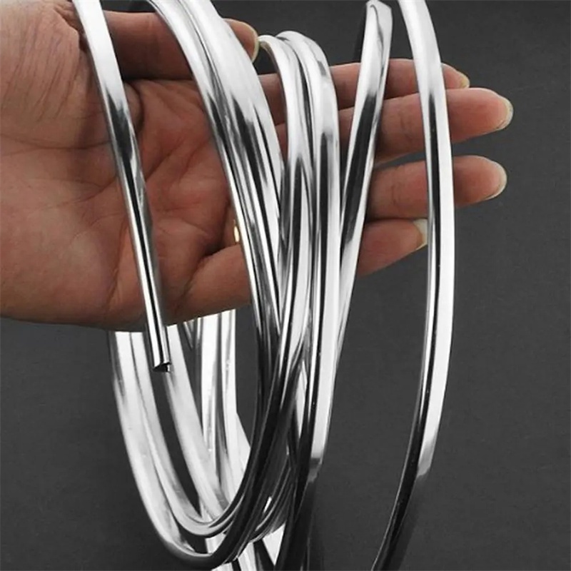 Cuộn Dây Mạ chrome 6m Hình Chữ u Dùng Trang Trí Viền Cửa / Lỗ Thông Gió Xe Hơi sedan