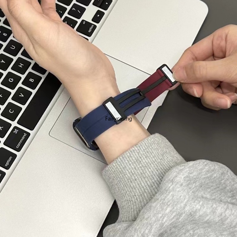 Dây đeo silicon từ tính cho Apple Watch Band 44mm 45mm 49mm 40mm 41mm 42mm 38mm Ultra 3 2 1 Vòng đeo tay thể thao Correa cho iWatch Ultra Series 11 10 9 7 8 Se 6 5 3