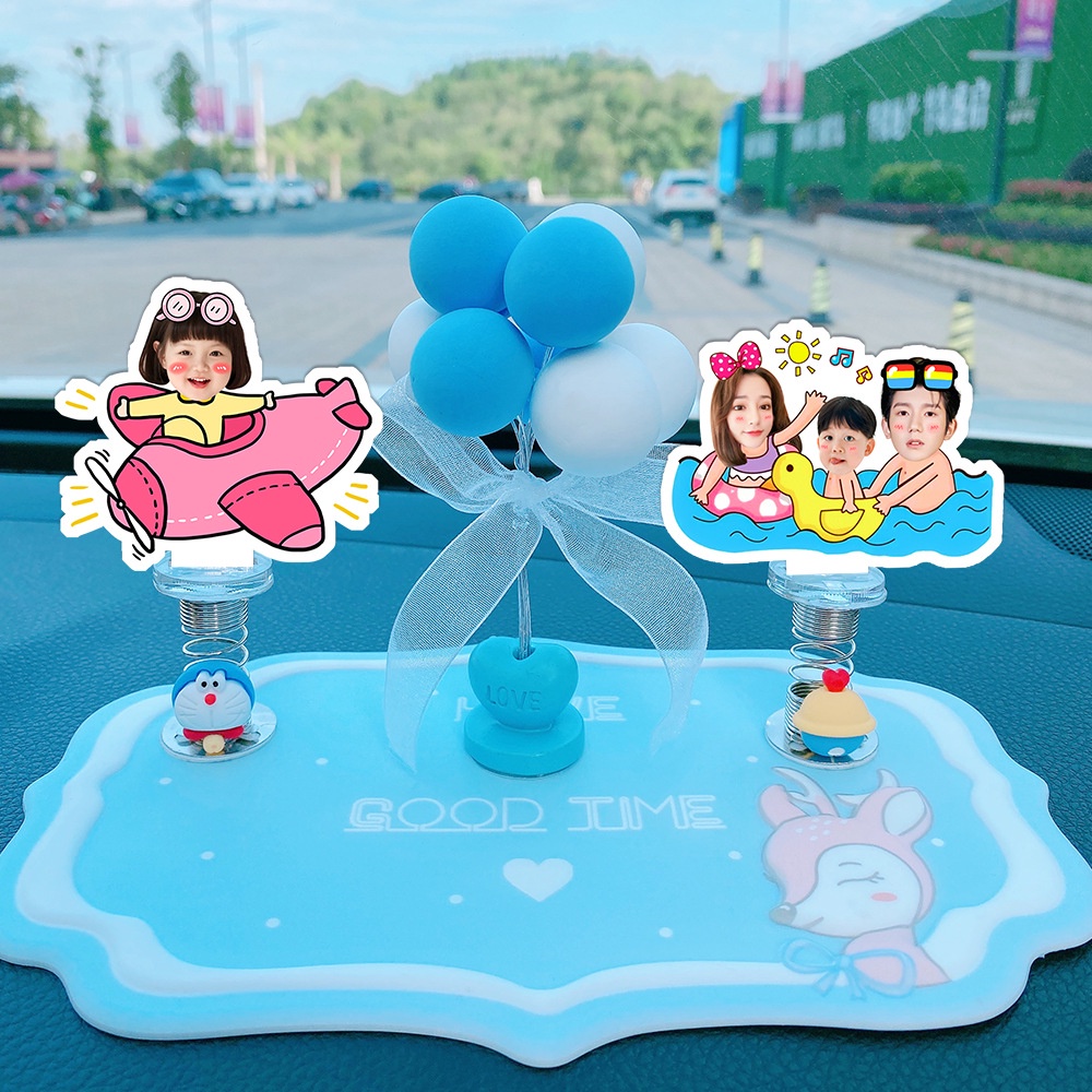 ( QUÀ TẶNG VALENTINE ) Standee lò xo lắc lư đáng yêu trong suốt đế dính trang trí in theo yêu cầu chibi