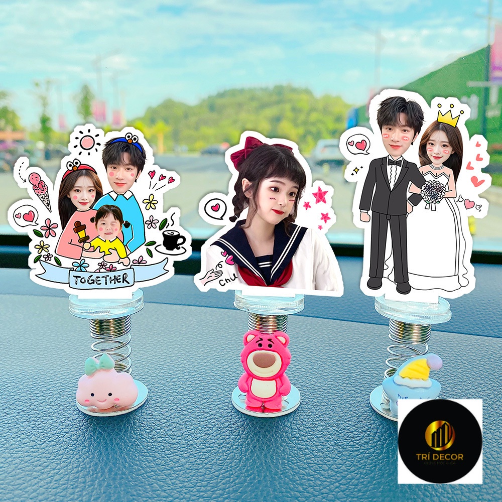 ( QUÀ TẶNG VALENTINE ) Standee lò xo lắc lư đáng yêu trong suốt đế dính trang trí in theo yêu cầu chibi