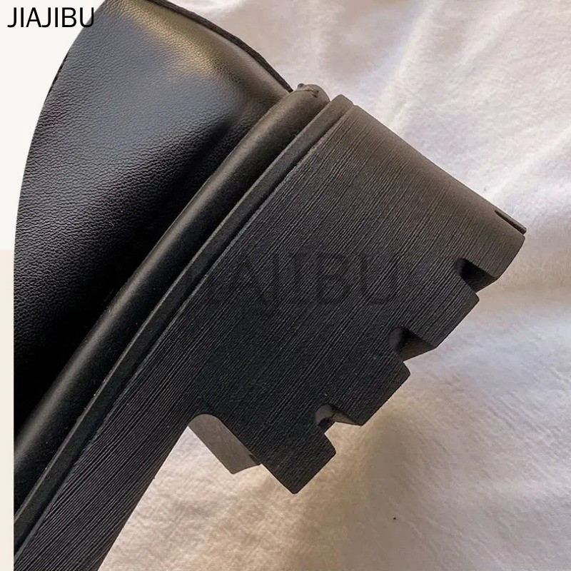 Size 34-42 Giày Da Nhỏ Mũi Tròn Chống Trượt Phong Cách Anh Có Gót Dày Giày Nữ Size Lớn Chất Lượng Cao Giày Đi Học Cao Gót Màu Đen Phong Cách Học Sinh Korean Fashion Platform Lolita Mary Jane Shoes Retro Japanese Princess Style Doll Shoes Giày Cosplay JK
