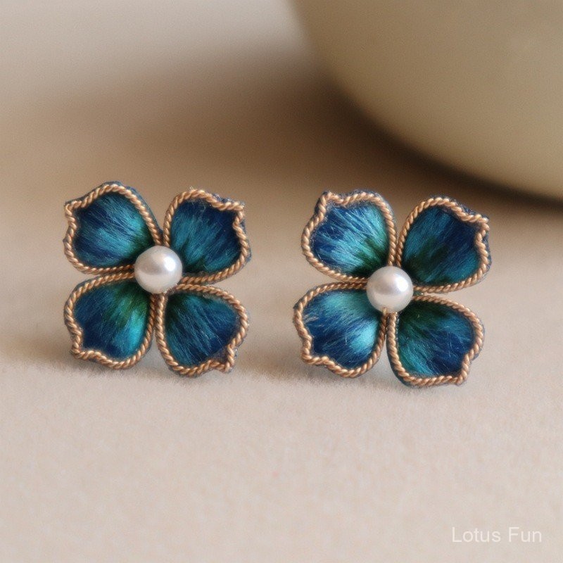 Không Vật Chất Văn Hóa Sáng Tạo Lụa Nhung Hoa Handmade Bông Tai Hoa Cung Điện Cổ Điển Hanfu Sườn Xám Cưới Cô Dâu Phụ Kiện Tinh Tế Thanh Lịch Bông Tai Mini