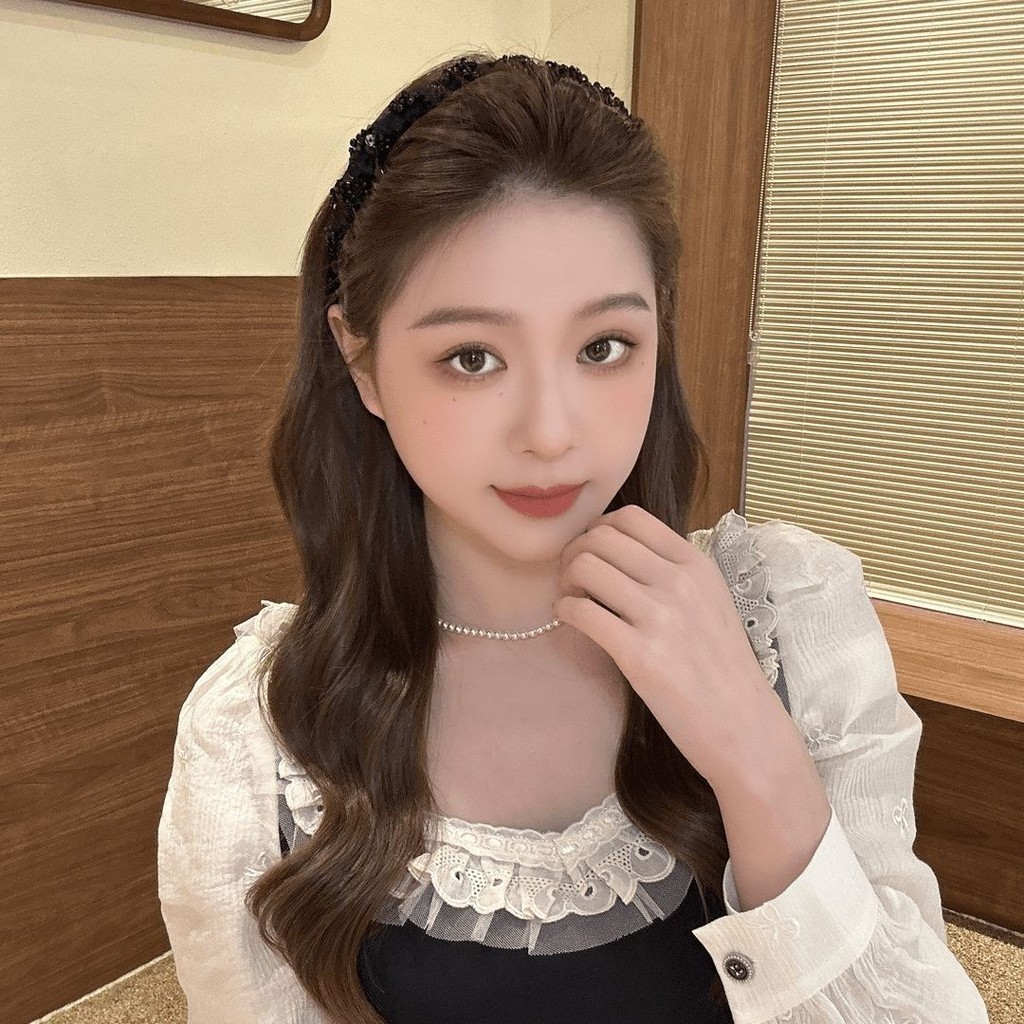 ✨Louis Headband 2025 - Chống Trơn Trượt, Ánh Sáng Sang Trọng, Đính Hạt, Mặc Trước và Sau - Kích cỡ 25.6.30