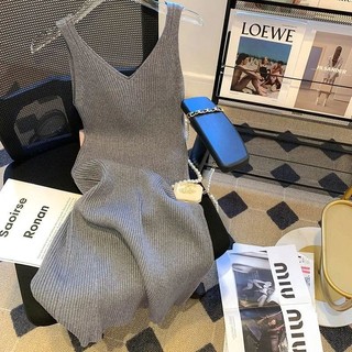 Đầm đơn giản slim-fit co giãn màu trơn, phong cách mới mùa xuân hè 2025, dáng dài ômbody