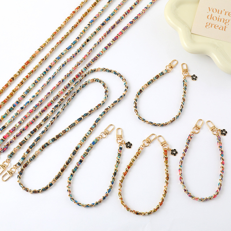 ((Hàng mới về) Phụ kiện điện thoại di động Phong cách Chanel Dệt tay bằng vải sơn Dây chuyền cầm tay Túi phù hợp có thể mang theo Móc treo chéo Móc khóa chống thất lạc