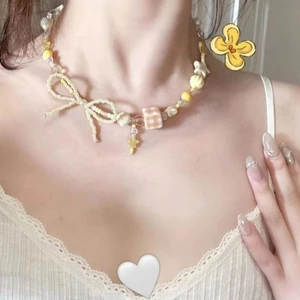 Vòng cổ nhẹ trang sức bướm đầy màu sắc phong cách GODD để mặc hàng ngày hoặc dự tiệc