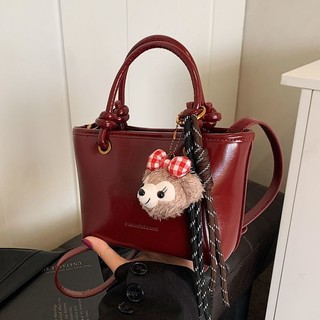 Túi da mới phù hợp cho nữ