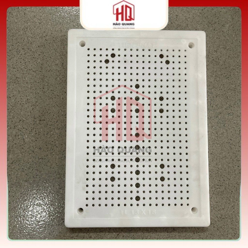 Táp Lô Điện Nhựa 16x20cm Loại Tốt – Bảng Gắn Linh Kiện, Khoan Sẵn Nhiều Lỗ, Dễ Lắp Đặt