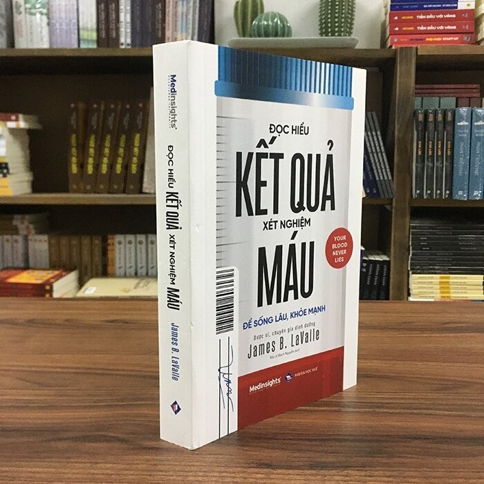 Sách - Đọc Hiểu Kết Quả Xét Nghiệm Máu - James Lavalle (Omega Plus)