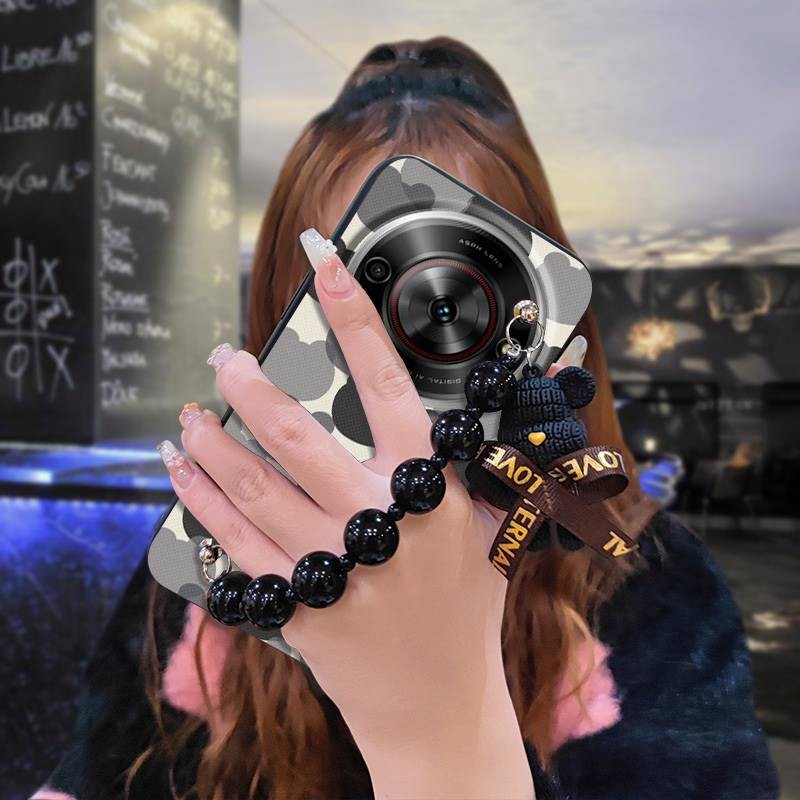 Ốp điện thoại vòng tay gấu Vỏ điện thoại cho ZTE Blade A75 5G / Nubia Focus 5G / bắp chân 5G silicone Cảm giác thân thiện với da Vỏ bảo vệ Mặt dây chuyền ngọc trai màu đen hoạt hình dễ thương