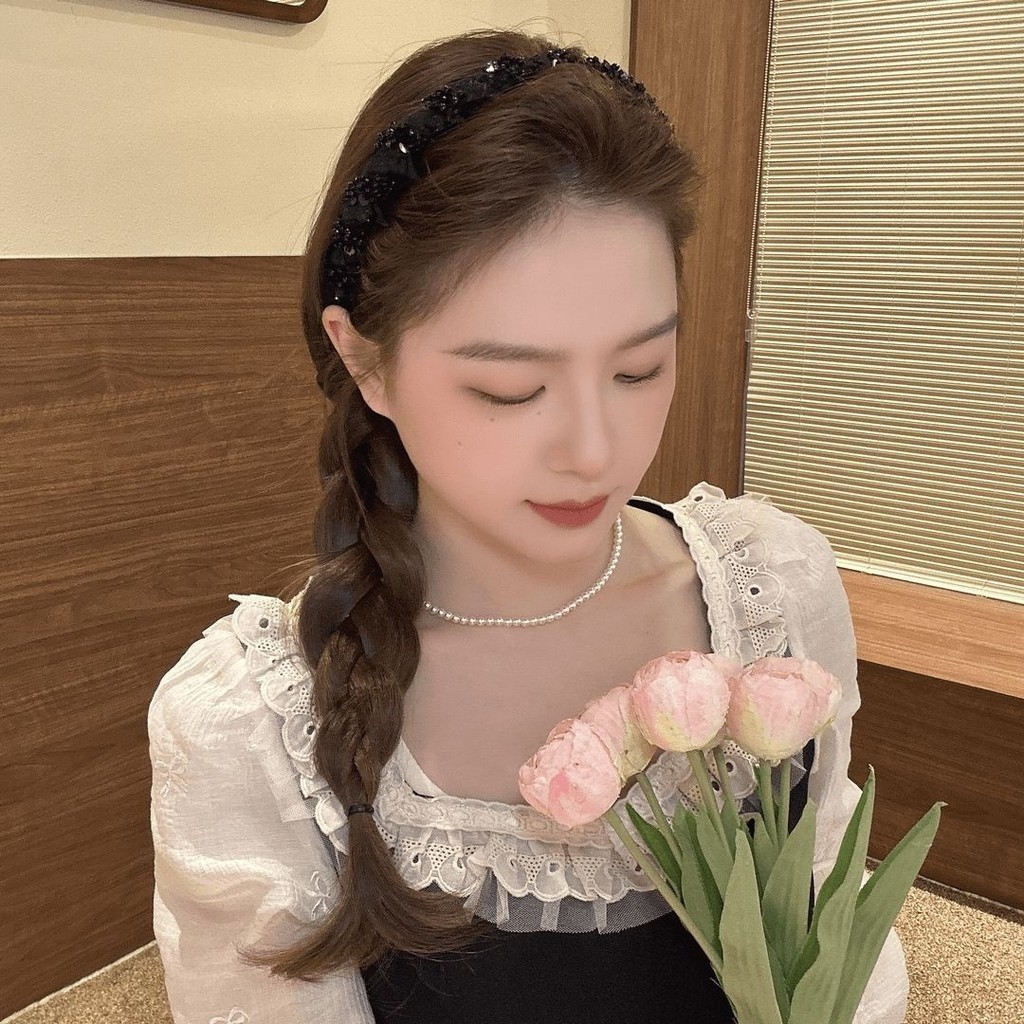 ✨Louis Headband 2025 - Chống Trơn Trượt, Ánh Sáng Sang Trọng, Đính Hạt, Mặc Trước và Sau - Kích cỡ 25.6.30