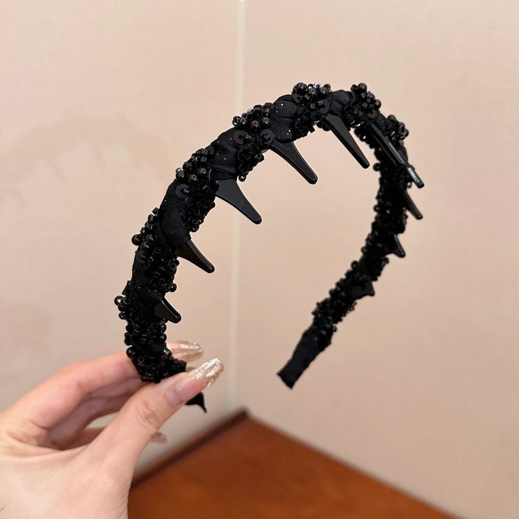✨Louis Headband 2025 - Chống Trơn Trượt, Ánh Sáng Sang Trọng, Đính Hạt, Mặc Trước và Sau - Kích cỡ 25.6.30