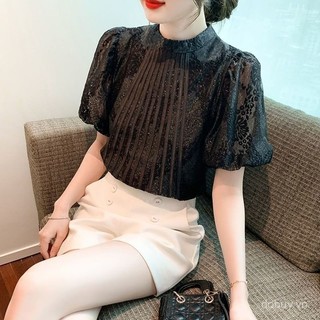 Áo đèn lồng tay ren phong cách flattering cho phụ nữ, thời trang mùa hè 2025
