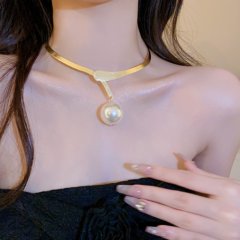 Mặt Dây Chuyền Ngọc Trai Female Phong Cách Thời Trang, Kim Loại Cổ Điển, Trang Sức Thanh Lịch