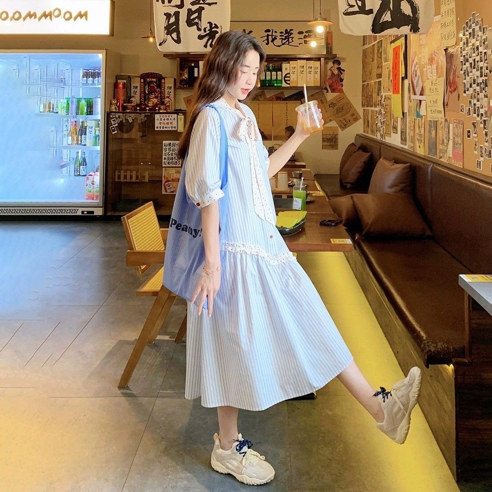 [YU]Set đồ nữ kiểu Hàn, váy midi xanh nhạt phối sơ mi rộng chấm bi, phong cách đại học.