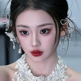 Tai kẹp xương hình bướm, họa tiết hoa