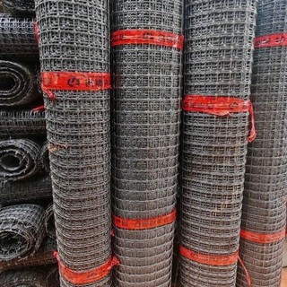 Loại 1. Ô 2cm cao 1M dài 50M. Lưới nhựa hàng rào. Nhựa nguyên sinh dùng trong chăn nuôi. Ô mắt nhỏ