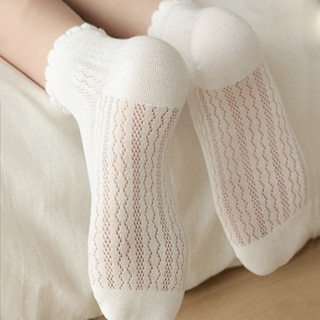 Tất ren phong cách múa ba lê cho nữ | Hỗn hợp Cotton-Polyester thoáng khí, Vớ ngắn thời trang mùa hè với thiết kế đục lỗ thanh lịch, màu trắng sữa