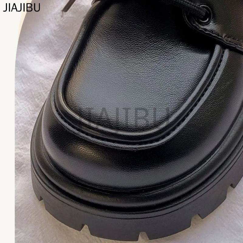 Size 34-42 Giày Da Nhỏ Mũi Tròn Chống Trượt Phong Cách Anh Có Gót Dày Giày Nữ Size Lớn Chất Lượng Cao Giày Đi Học Cao Gót Màu Đen Phong Cách Học Sinh Korean Fashion Platform Lolita Mary Jane Shoes Retro Japanese Princess Style Doll Shoes Giày Cosplay JK