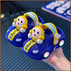 YT2 Dép trẻ em mùa hè ô tô phát sáng trong nhà đế mềm chống trượt dép chống trượt Giày lỗ chống trượt TY2