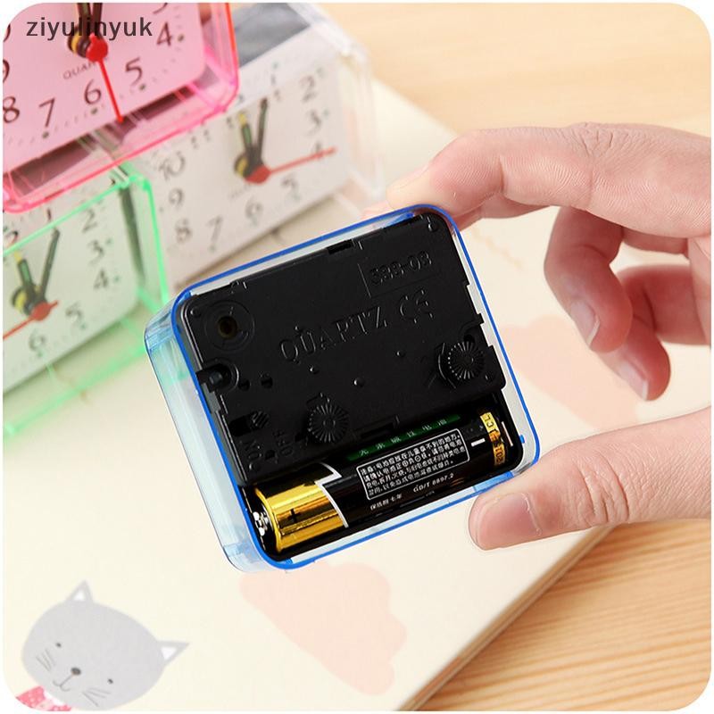 Ziyulinyuk Đồng hồ báo thức học sinh dễ thương Đồng hồ báo thức tương tự Đầu giường vuông Đồng hồ nhỏ gọn Máy tính để bàn Đồng hồ trang trí phòng ngủ sinh viên Đồng hồ báo thức điện tử EN