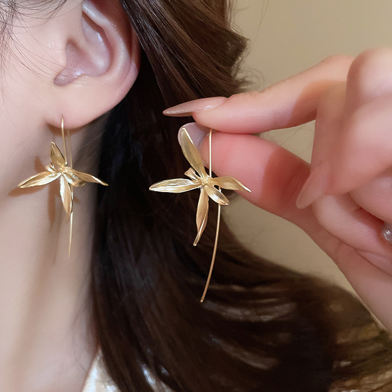 [Jewbeauty] Hợp kim siêu cổ tích Iris cánh hoa móc tai Bông tai thời trang khí chất bông tai thanh lịch Phụ kiện cao cấp nhẹ sang trọng