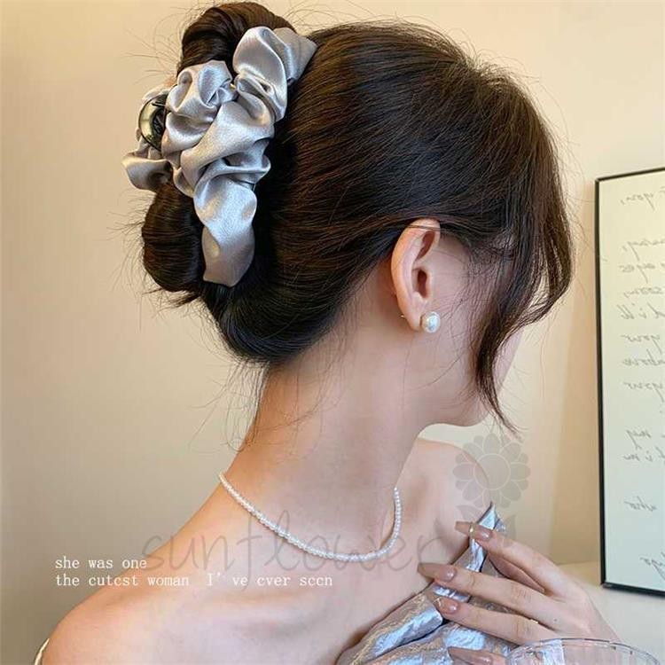[Hướng Dương] Cloud Satin Grab Clip - Đầu Lưng Lớn, Mũ Đội Đầu Cao Cấp