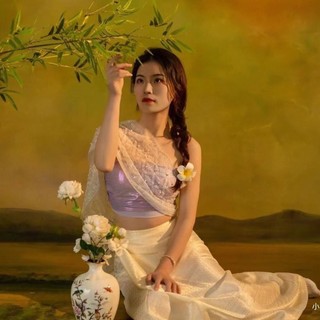Bộ ba mảnh nữ Thái Lan: áo, quần, váy dân tộc; trang phục chụp ảnh, du lịch