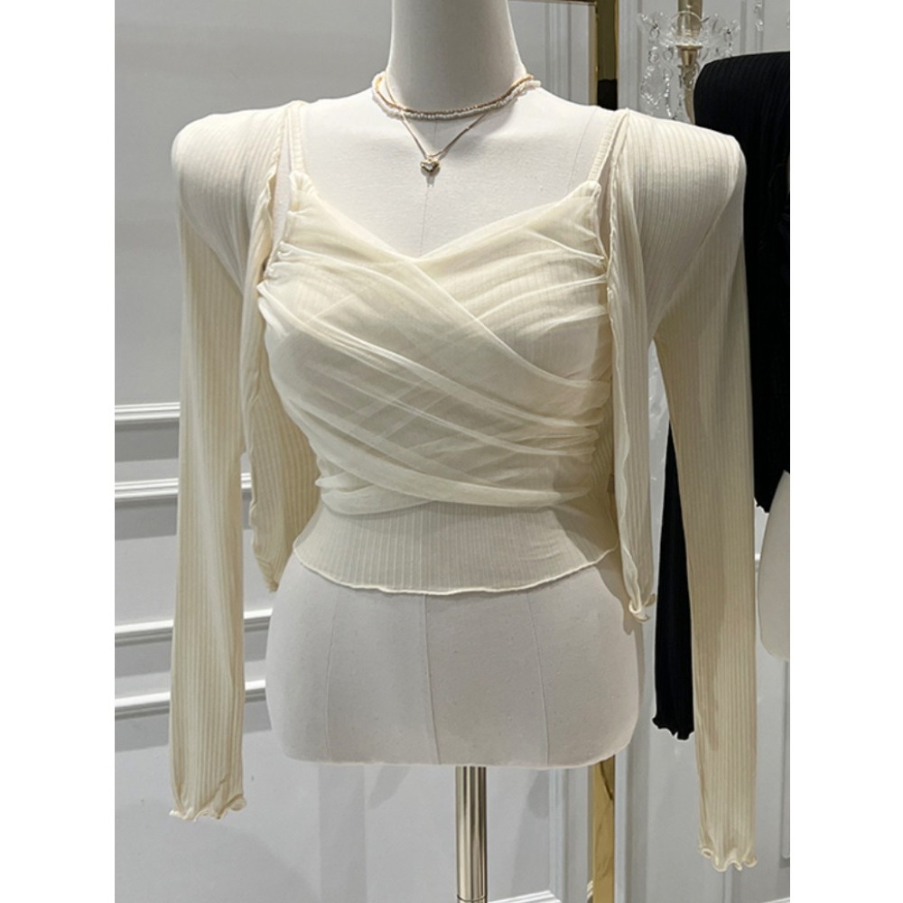 Lưới xếp li + Bộ đồ Cardigan mỏng