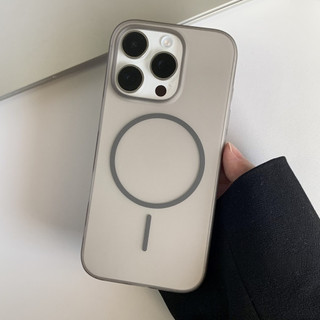 Siêu Mỏng Thân Thiện Với Da Cảm Thấy Mờ Từ Tính Vòng Hút Điện Thoại Cho IPhone 16 15 14 13 12 Pro Max Plus Chống Rơi Vỏ Đá Cát Mặt Sau