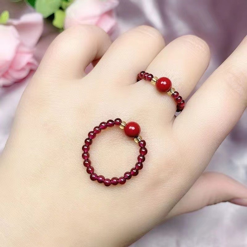 Nhẫn hạt chống chì cho phụ nữ, nhẫn ngón trỏ may mắn năm hoàng đạo 2025, kiểu mới, nhẫn đàn hồi màu đỏ lựu