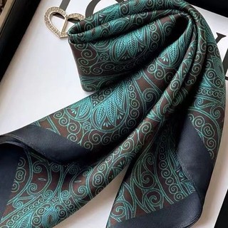 70 * 70 Khăn Vuông Lớn In Hình Retro Mô Phỏng Lụa Xanh Hạt Điều Hoa Khăn Lụa Nữ Phù Hợp Với Mùa Xuân Thu Dâu Lụa Mùa Hè Khăn Mỏng Khăn Choàng Nhỏ