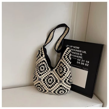 Women's Vintage Woven Straw Shoulder Bag – for Travel, Pink