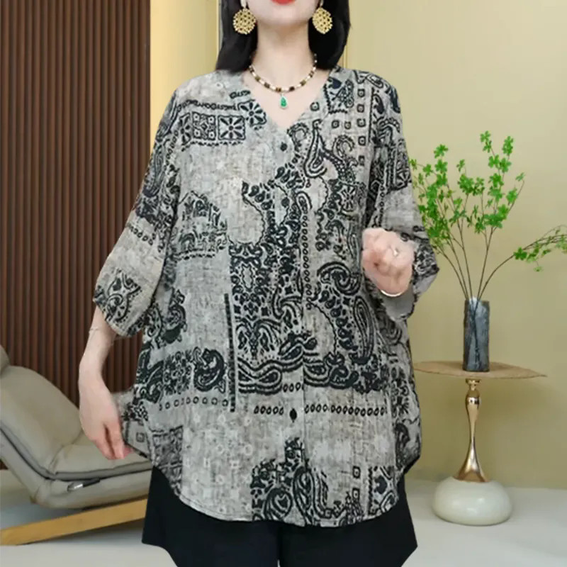 Kem Chống Nắng Kích Thước Lớn Phong Cách Phương Tây Cổ Chữ V Tay Ba Phần Tư Áo Sơ Mi Nữ Rời Retro In Hình