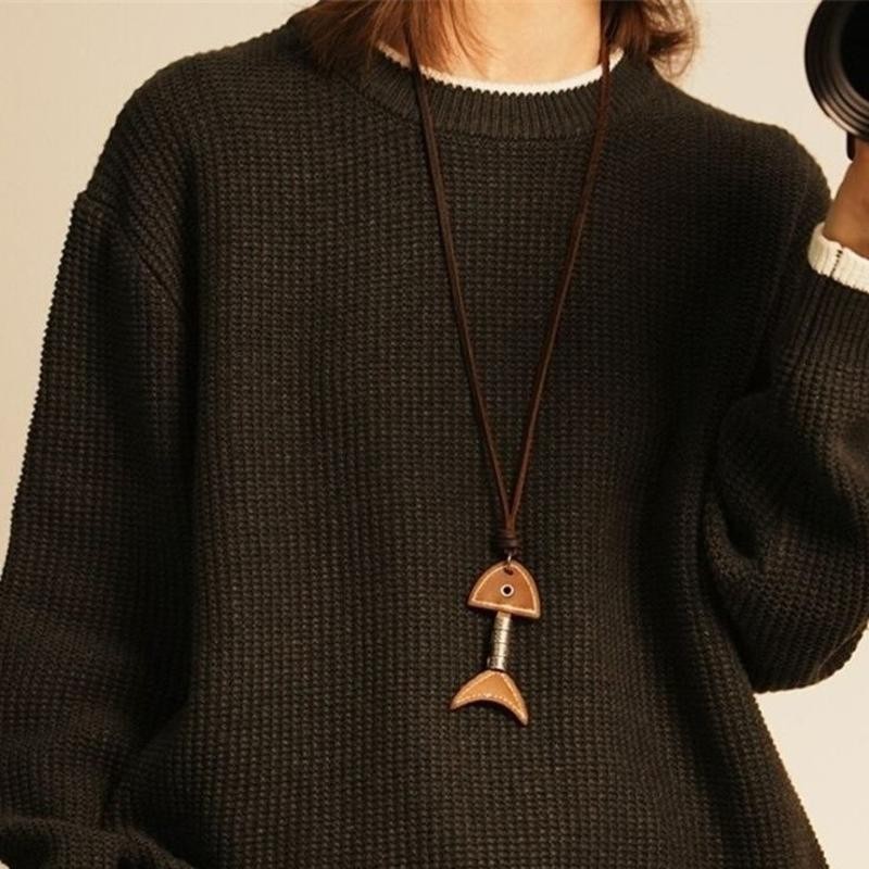 Dây da nguyên bản Vòng cổ Niche Thiết kế sang trọng Mặt dây chuyền xương cá cổ điển
