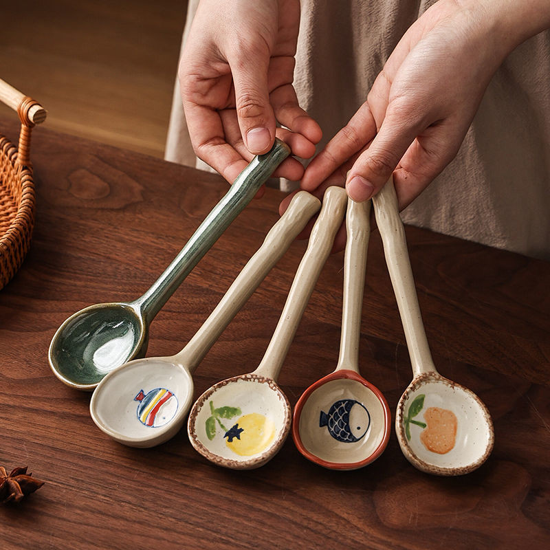 Thìa gốm nhỏ kiểu Nhật Bản dùng trong nhà, dễ thương và chất lượng cao, thìa sứ xanh trắng mộc mạc dùng để ăn và uống súp, phong cách Ins cho các cô gái 6.15 M9ZY
