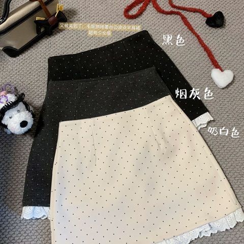 Polka dot skirts Váy bodycon ren phối midi kiểu ngắn