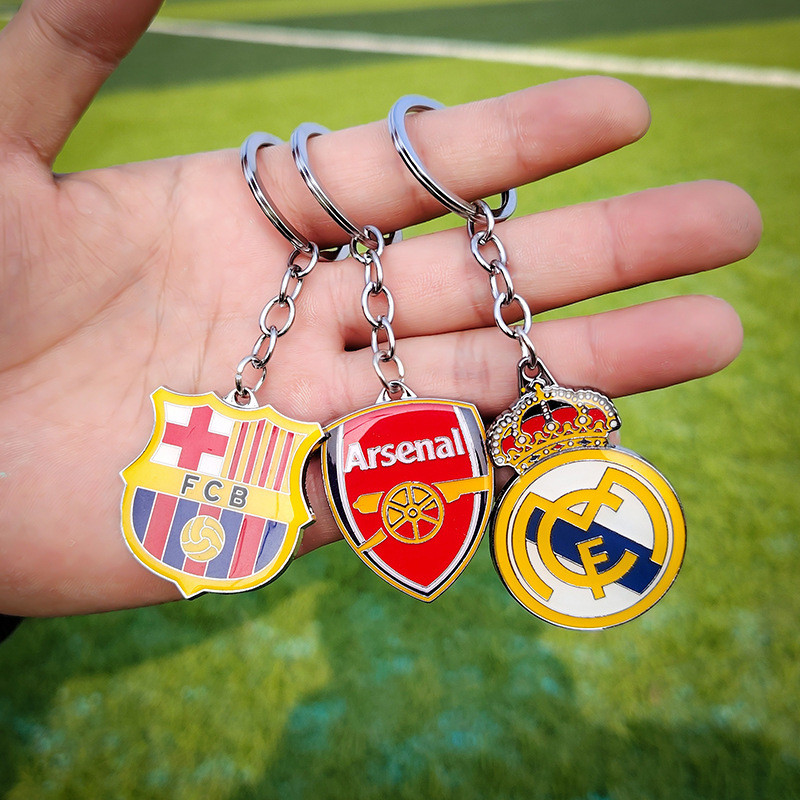 Mặt hàng cho người hâm mộ bóng đá Chelsea Barcelona, huy hiệu đội, móc khóa xe hơi nhiều màu sắc, mặt dây chuyền ba lô CGVF