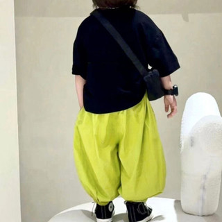 Bộ đồ hai mảnh mùa hè mới cho bé trai và bé gái, áo ngắn tay in họa tiết + quần chống muỗi chín điểm cho trẻ nhỏ và trẻ em