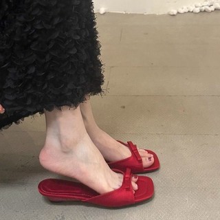 Giày mules nữ mũi vuông gót thấp, dễ mang, có nút bướm